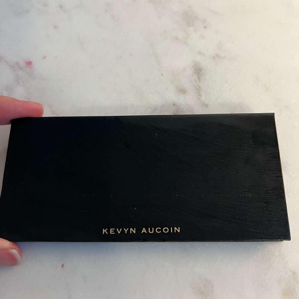 Kevyn Aucoin contour blush palette